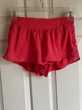 Lululemon Hotty Hot Low-Rise Lined Short 2.5" Pink 4